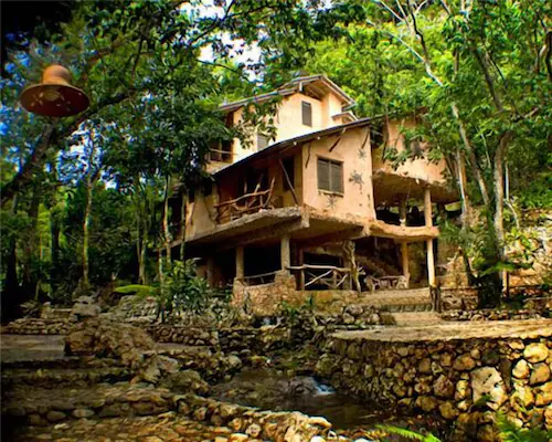 Caño Hondo: Descubre el Tesoro Escondido de la República Dominicana entre Cascadas y Cultura Local